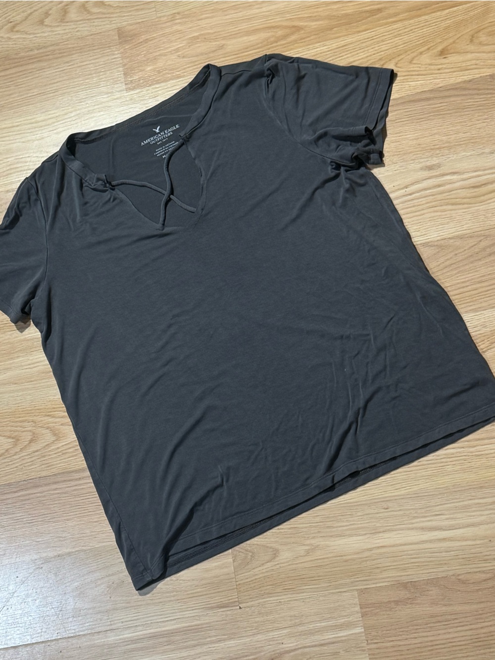 American Eagle | Charcoal Short Sleeve V-Neck Tee
